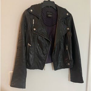 Moda international blacks leather jacket Size xs pre owned